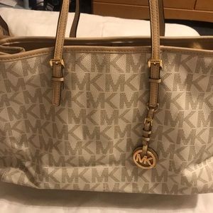 Michael Kors tote